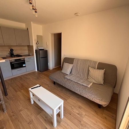 Апартаменты Beau Studio 300 M De La Plage Avec Parking Ла-Сьота Экстерьер фото